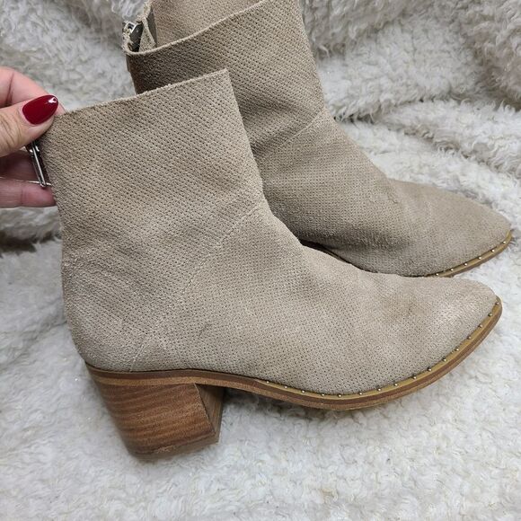 Treasure & Bond‎ Tan Suede Ankle Boots  booties sz 7.5 - Picture 2 of 11